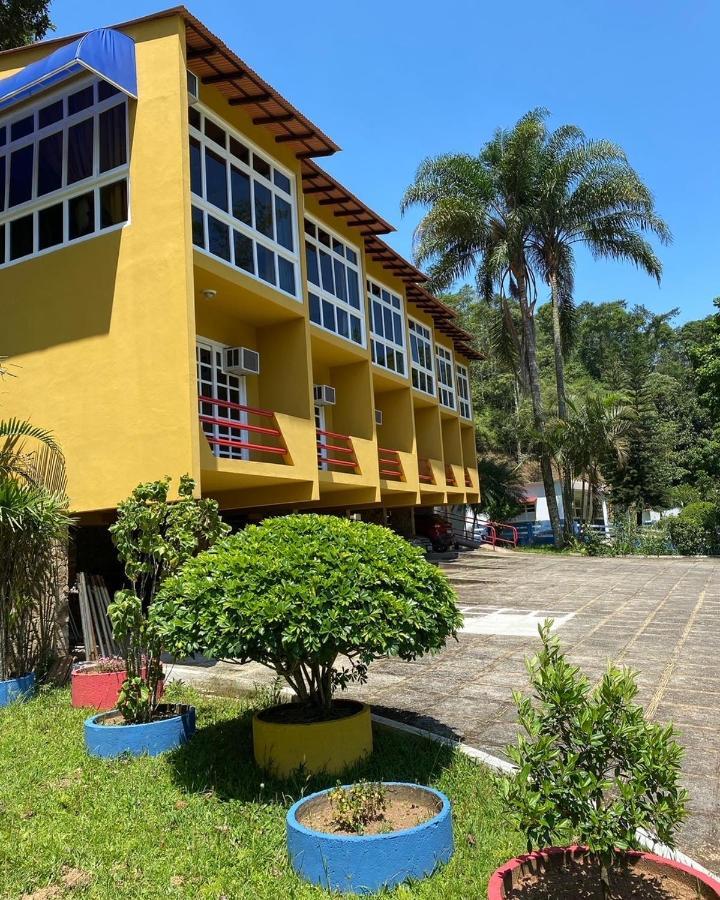 Hotel Fazenda Bonanza Энженьейру-Паулу-ди-Фронтин Экстерьер фото