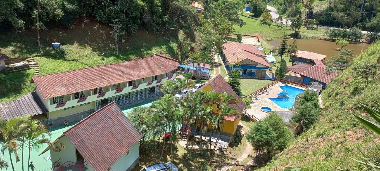 Hotel Fazenda Bonanza Энженьейру-Паулу-ди-Фронтин Экстерьер фото