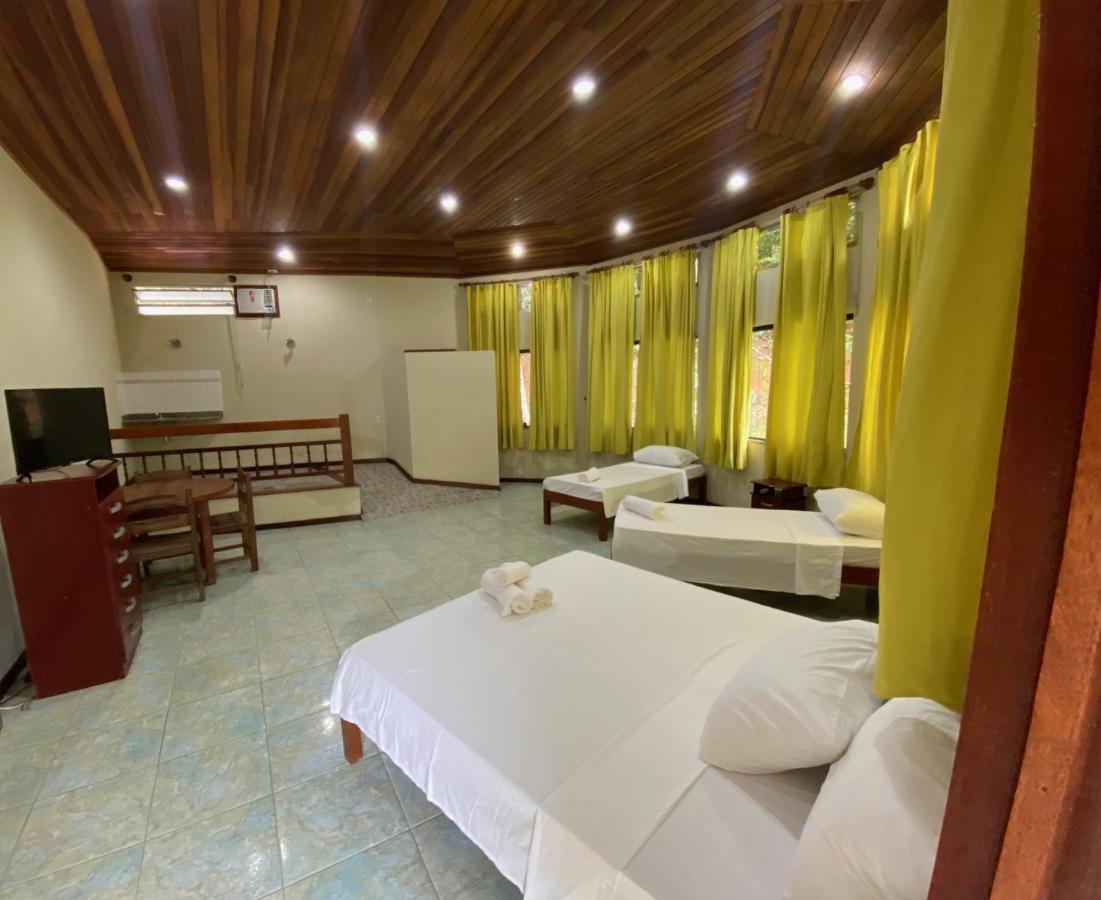 Hotel Fazenda Bonanza Энженьейру-Паулу-ди-Фронтин Экстерьер фото