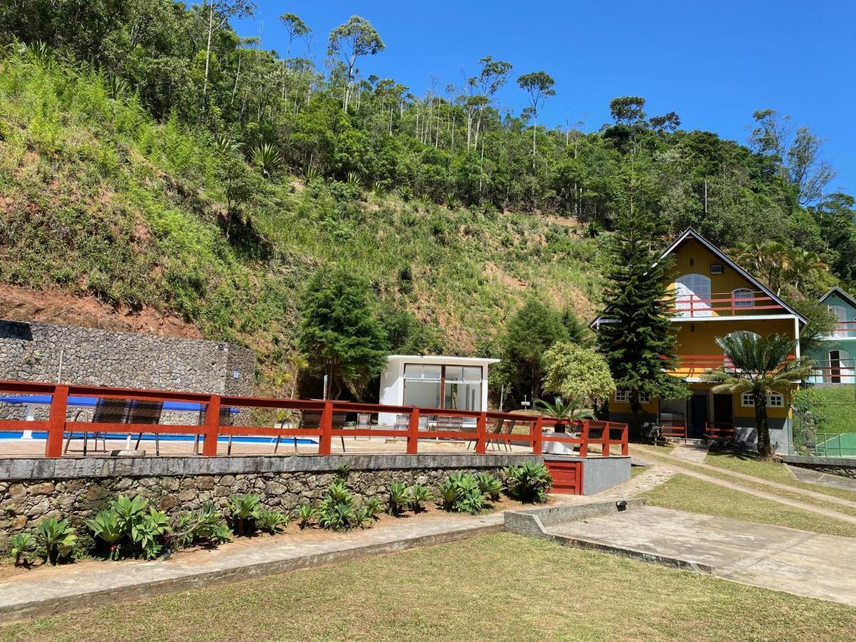 Hotel Fazenda Bonanza Энженьейру-Паулу-ди-Фронтин Экстерьер фото