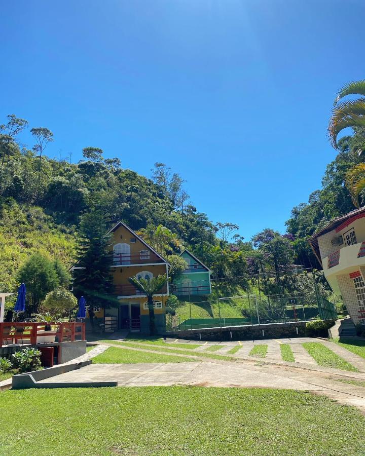Hotel Fazenda Bonanza Энженьейру-Паулу-ди-Фронтин Экстерьер фото